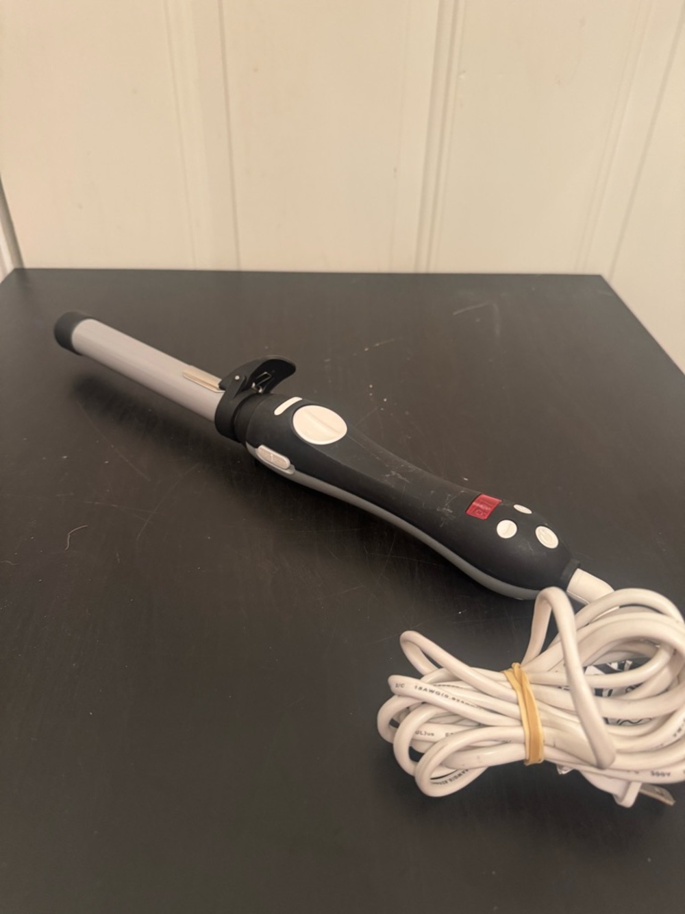 Beachwaver S1 Rotating Curling Iron BW1136S1 Black
